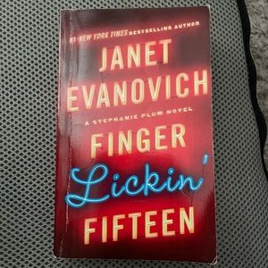 Janet Evanovich -‎ Finger Lickin’ Fifteen paperback